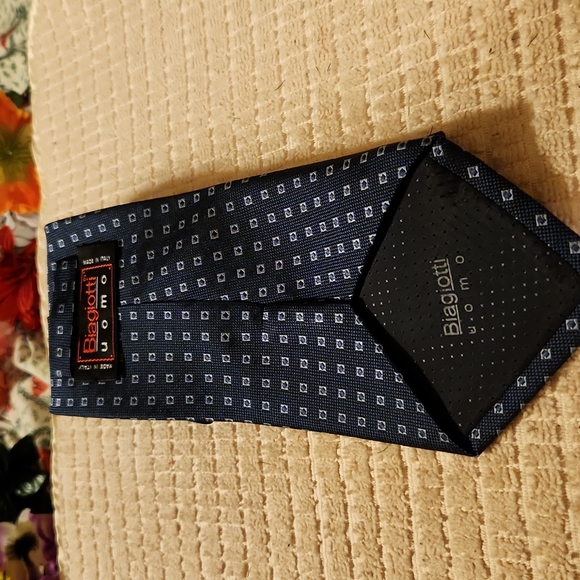 NOT FOR SALE - Picture 2 of 3